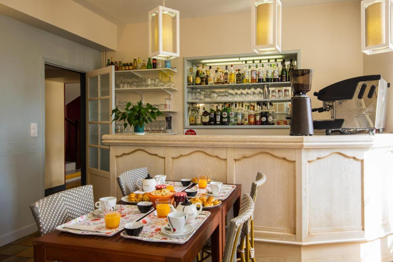 Cit'Hotel Le Commerce Saujon Ngoại thất bức ảnh